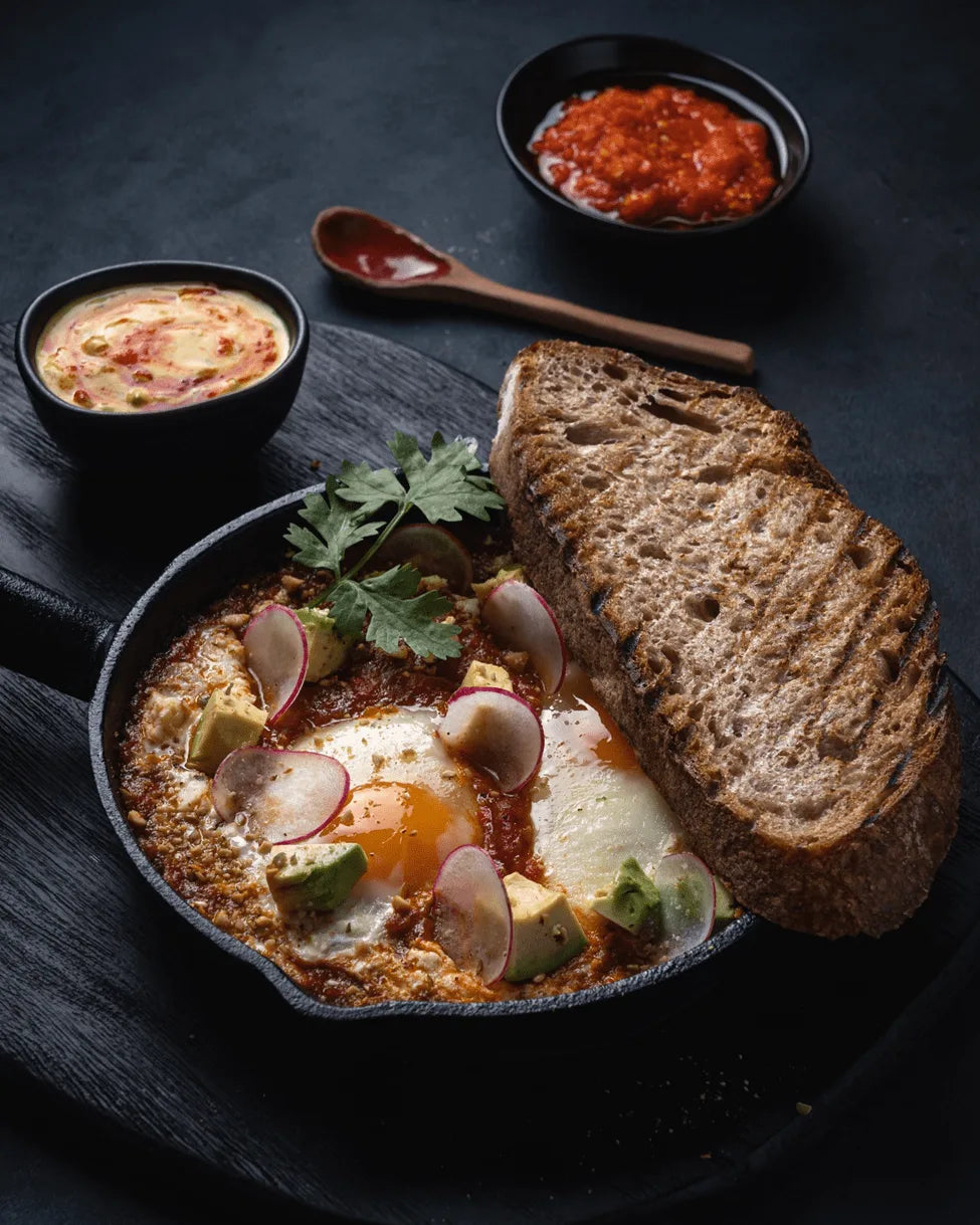 Tabchilli Shakshouka: A Symphony of Spice and Wellness